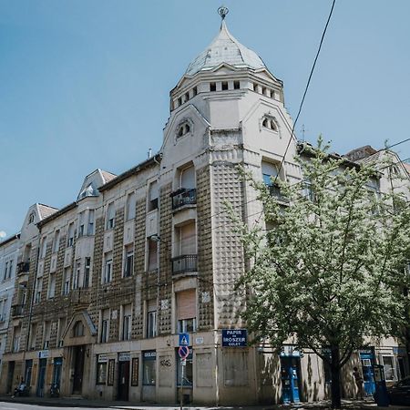Dozsa Apartman Szeged Exteriör bild