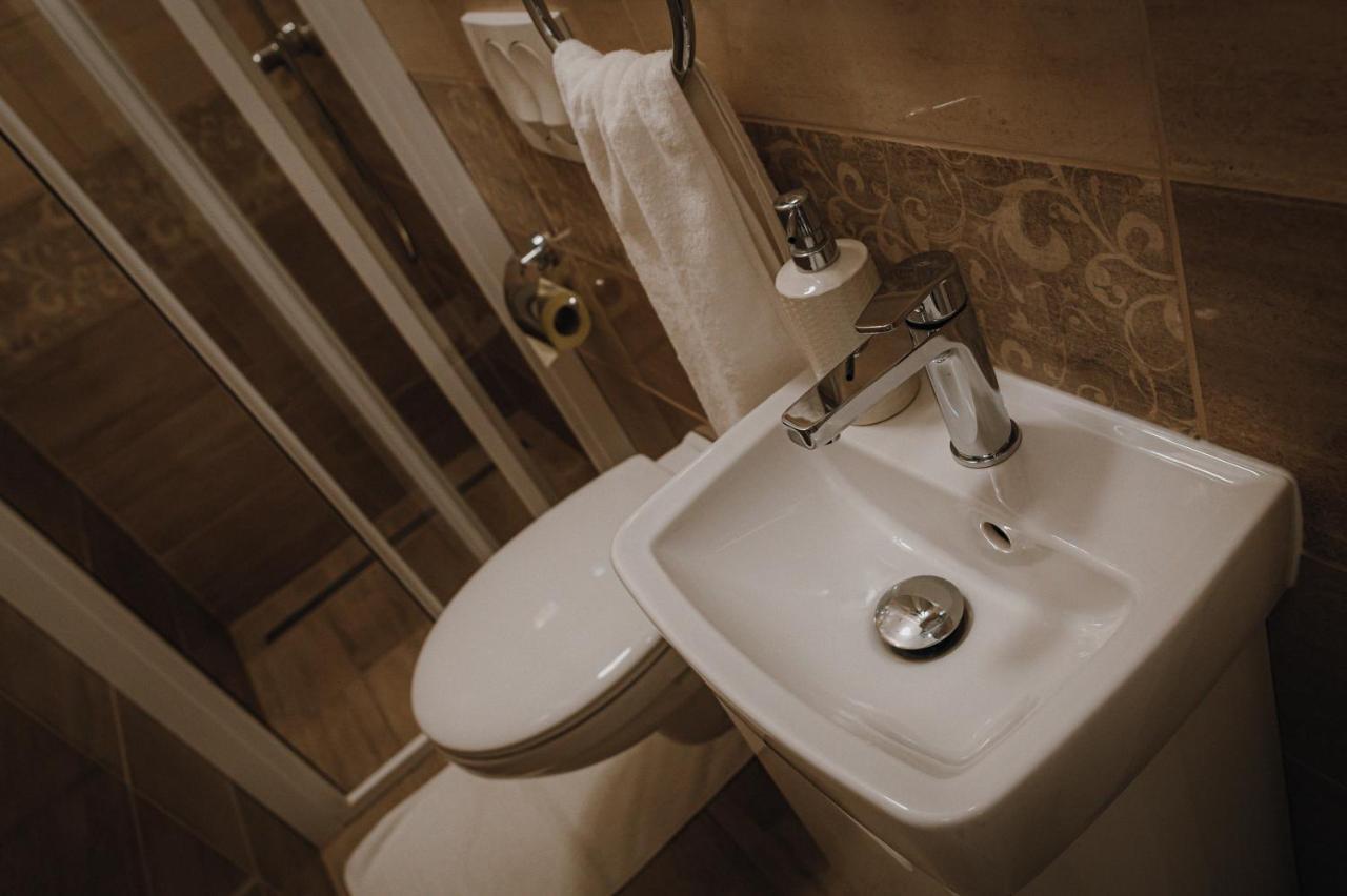 Dozsa Apartman Szeged Exteriör bild