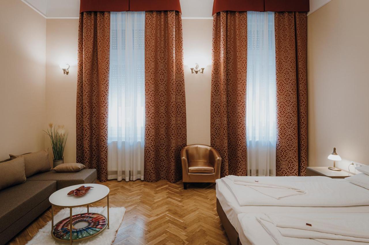 Dozsa Apartman Szeged Exteriör bild