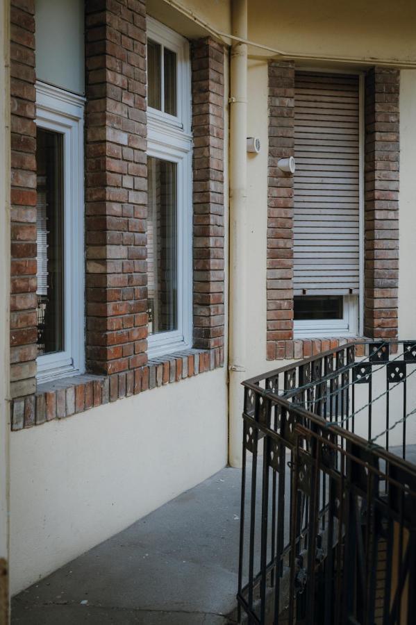 Dozsa Apartman Szeged Exteriör bild