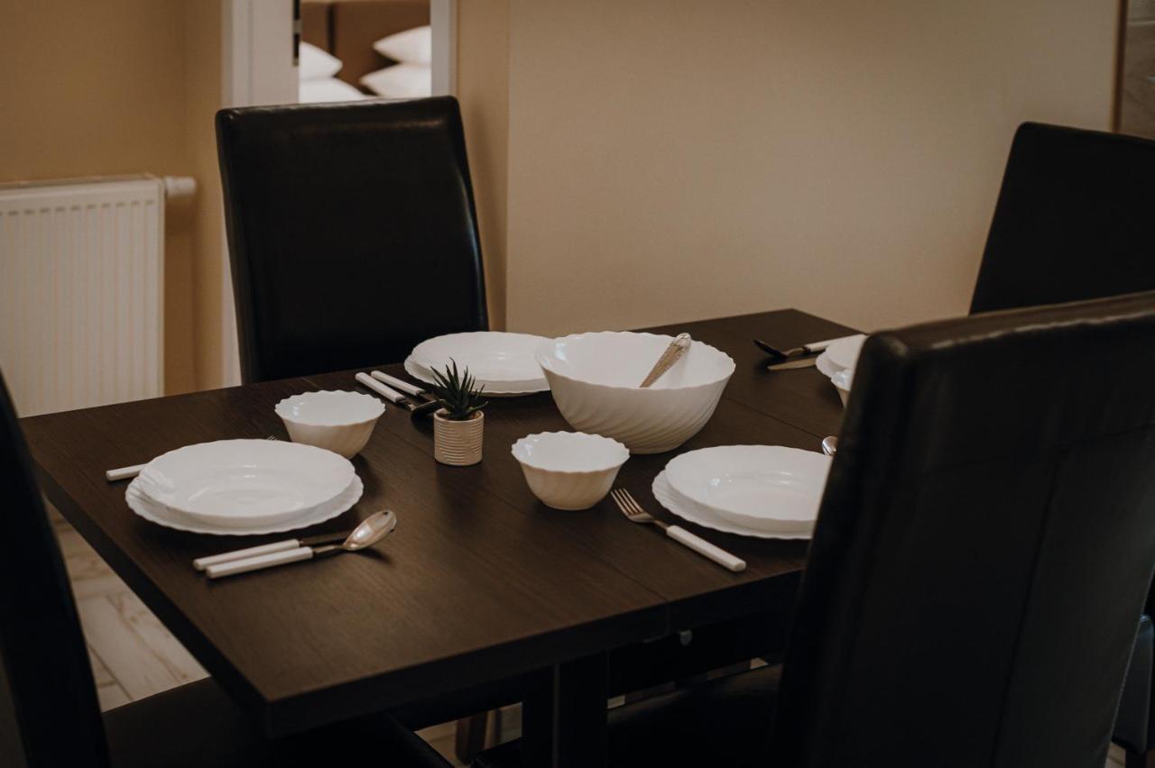 Dozsa Apartman Szeged Exteriör bild