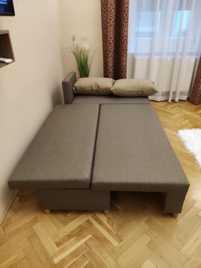 Dozsa Apartman Szeged Exteriör bild